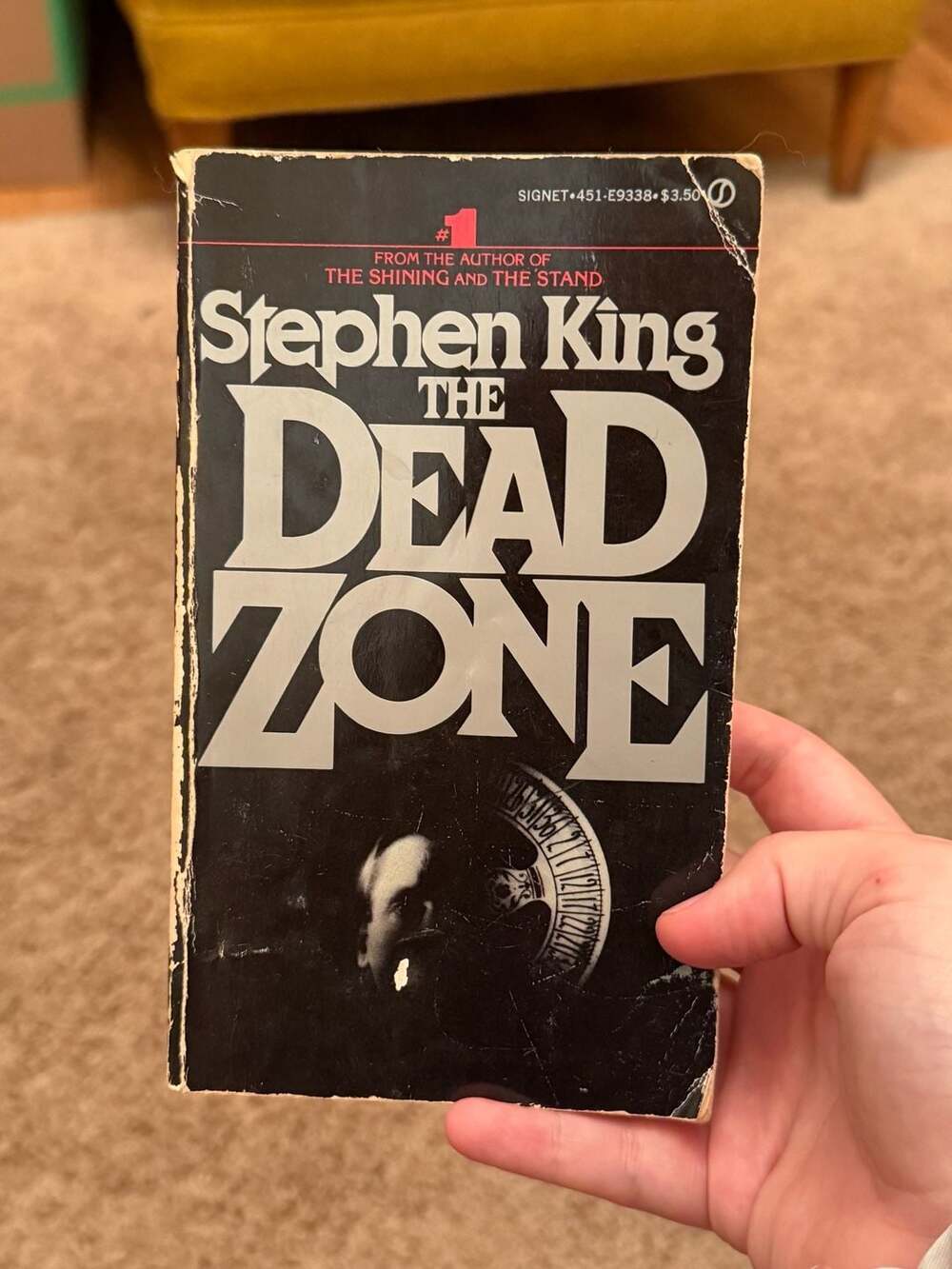 The Dead Zone by Stephen King (Signet Mass Market Paperback)